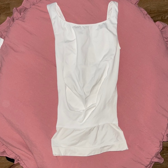 BLANQI® Everyday™
Maternity Belly Support Tanktop - Picture 3 of 5